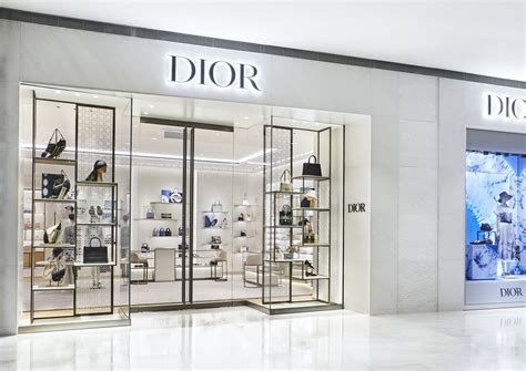 dior boutique malaysia.